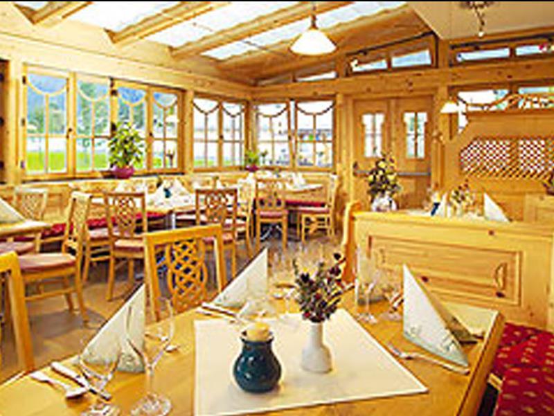 Hotel Hubertus Mit Erlebnislandgasthof Reitherwirt كيتزبوهيل المظهر الخارجي الصورة