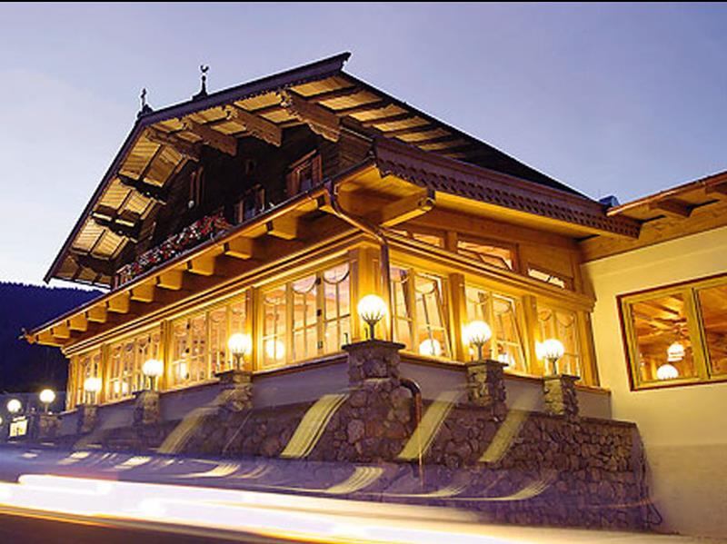 Hotel Hubertus Mit Erlebnislandgasthof Reitherwirt كيتزبوهيل المظهر الخارجي الصورة